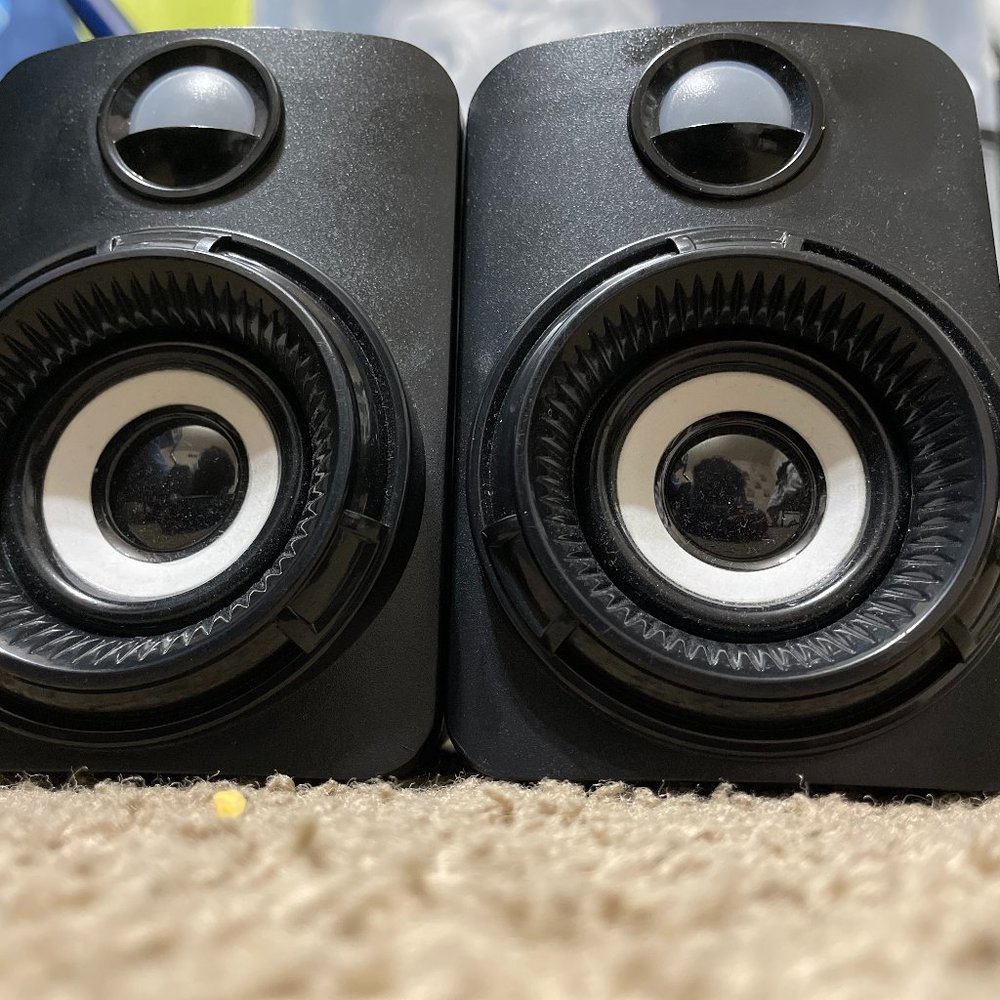 neon light speakers